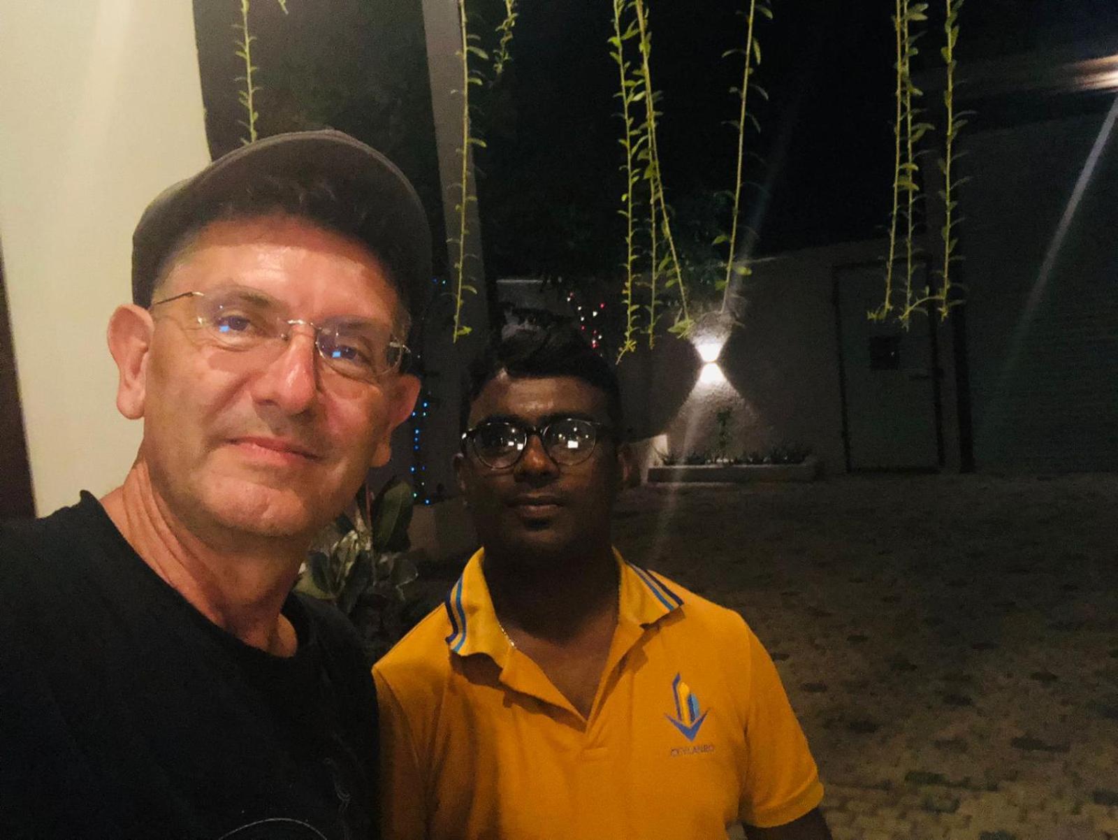 Ceylanro Transit Villa Negombo Buitenkant foto