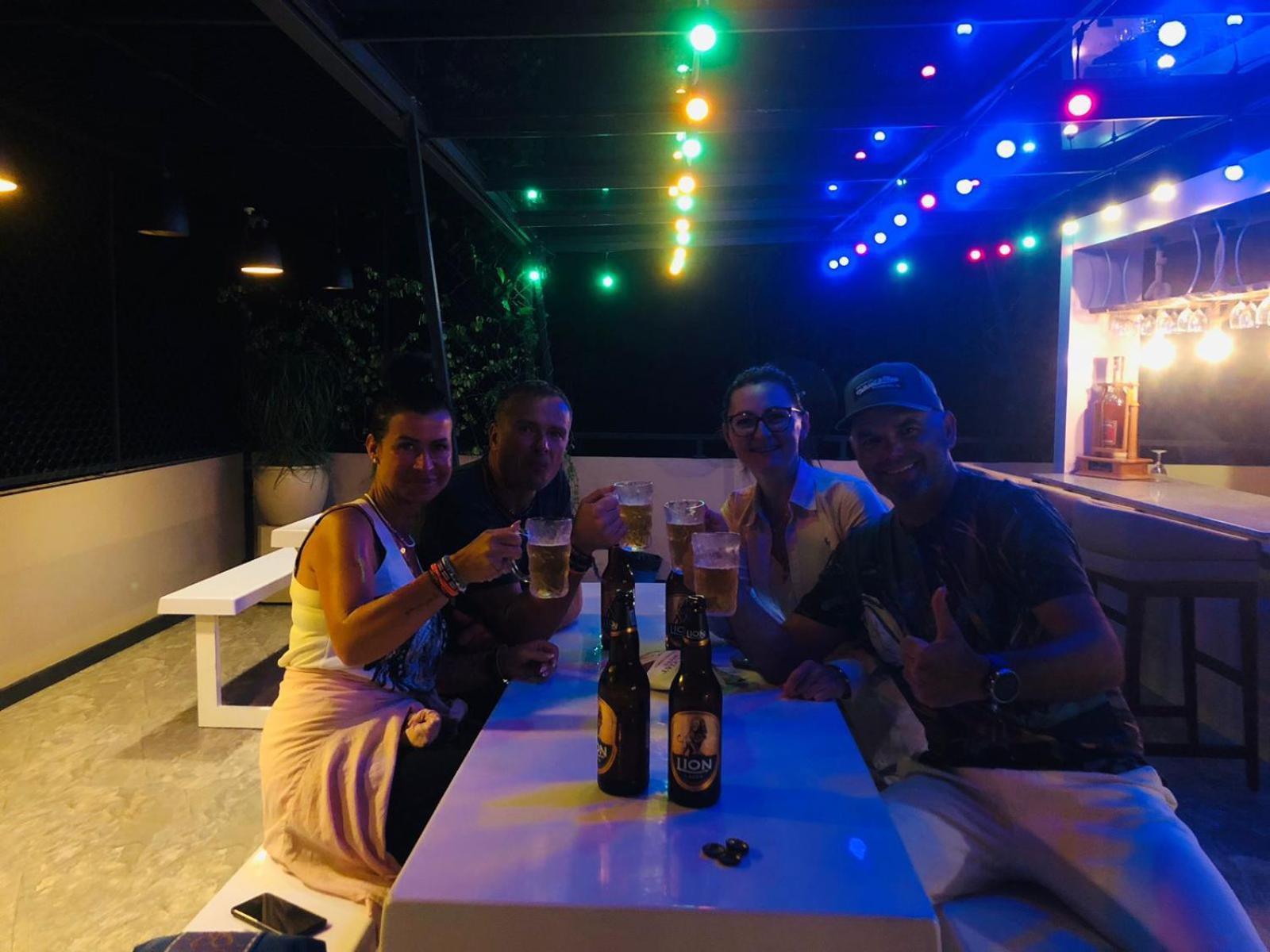 Ceylanro Transit Villa Negombo Buitenkant foto